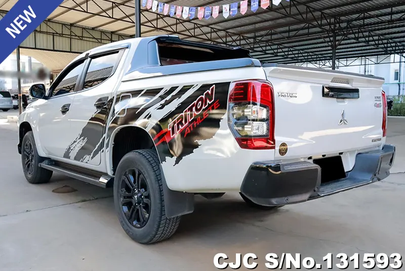 Mitsubishi Triton in White for Sale Image 1