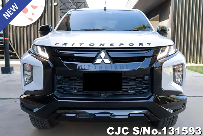 Mitsubishi Triton in White for Sale Image 4