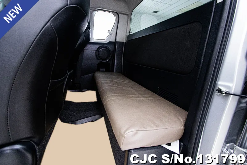 Toyota Hilux in Silver for Sale Image 9