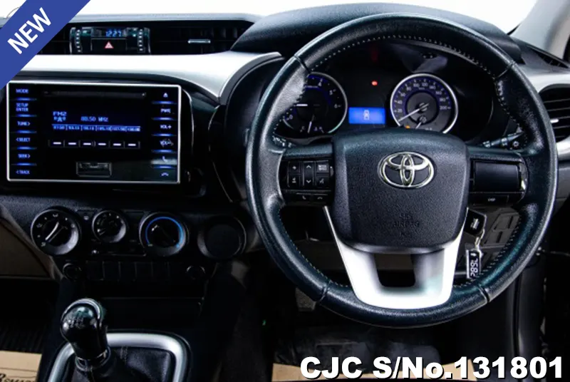 Toyota Hilux in Gray for Sale Image 10