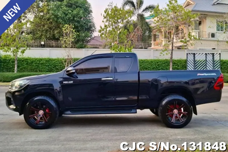 Toyota Hilux in Black for Sale Image 7