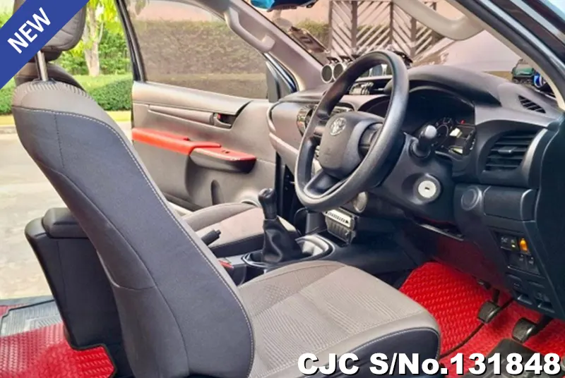 Toyota Hilux in Black for Sale Image 9
