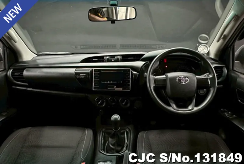 Toyota Hilux in White for Sale Image 5