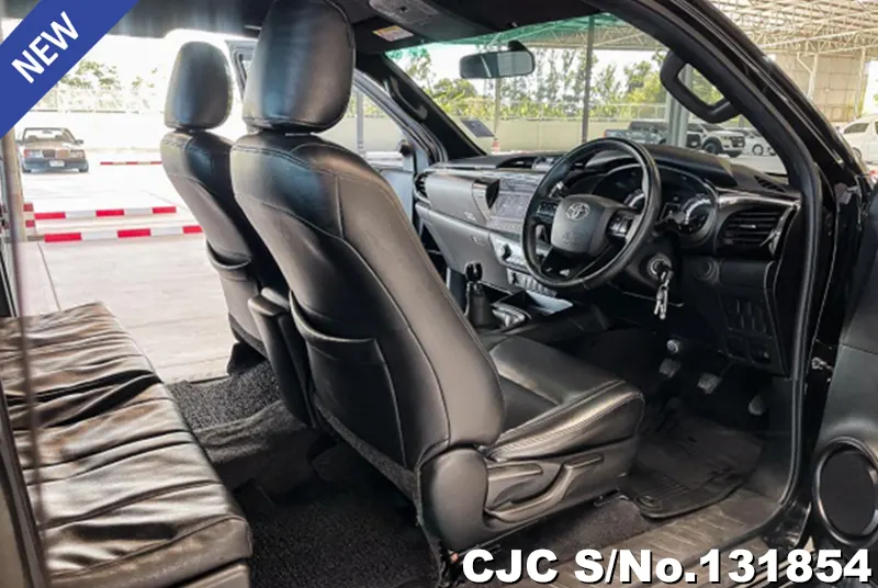 Toyota Hilux in Black for Sale Image 7
