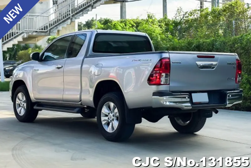 Toyota Hilux in Silver for Sale Image 1