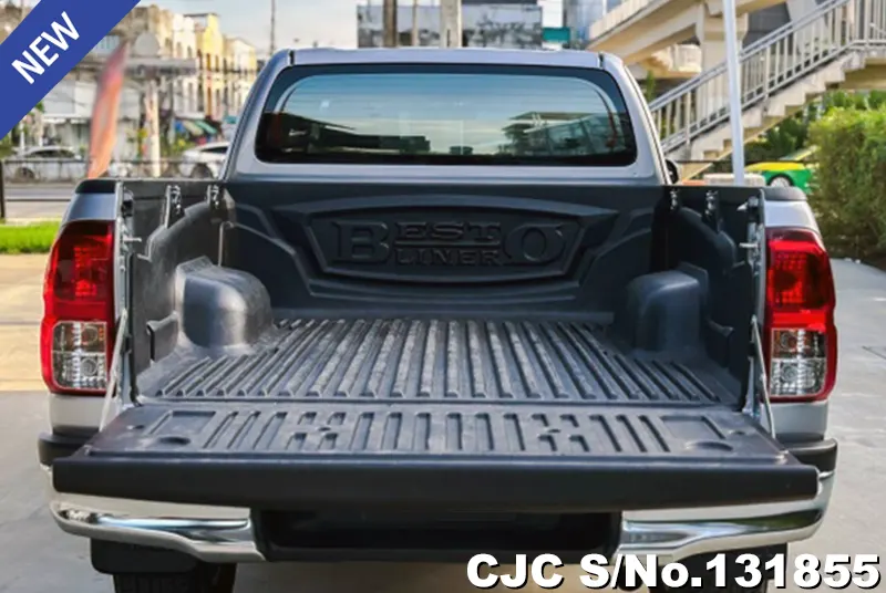 Toyota Hilux in Silver for Sale Image 3