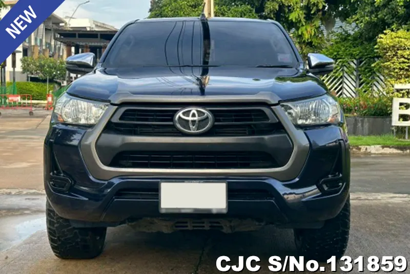 Toyota Hilux in Black for Sale Image 4