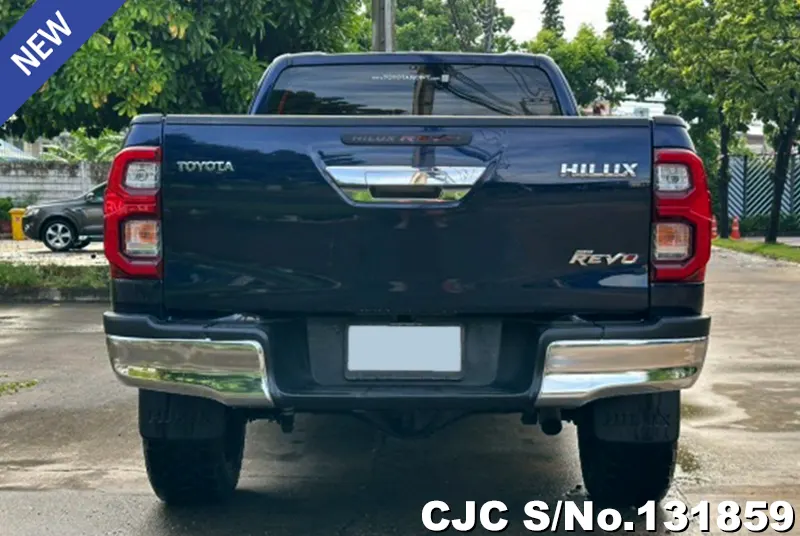 Toyota Hilux in Black for Sale Image 5