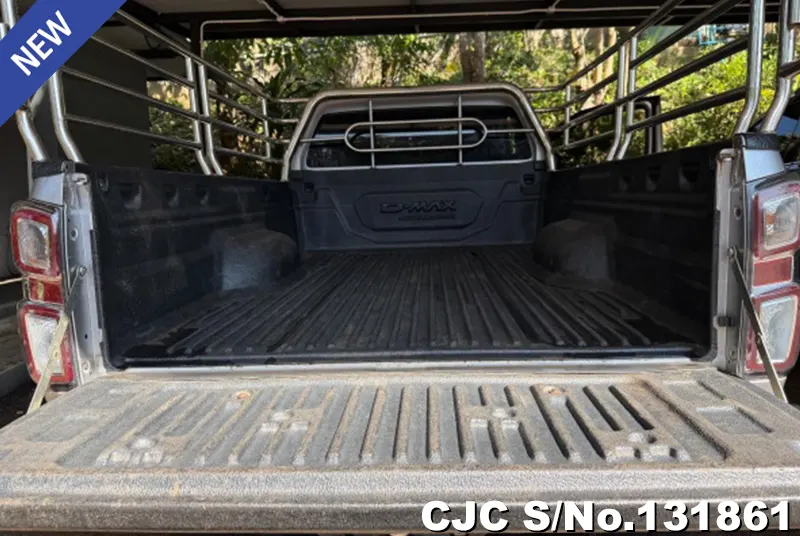 Isuzu D-Max in Silver for Sale Image 7