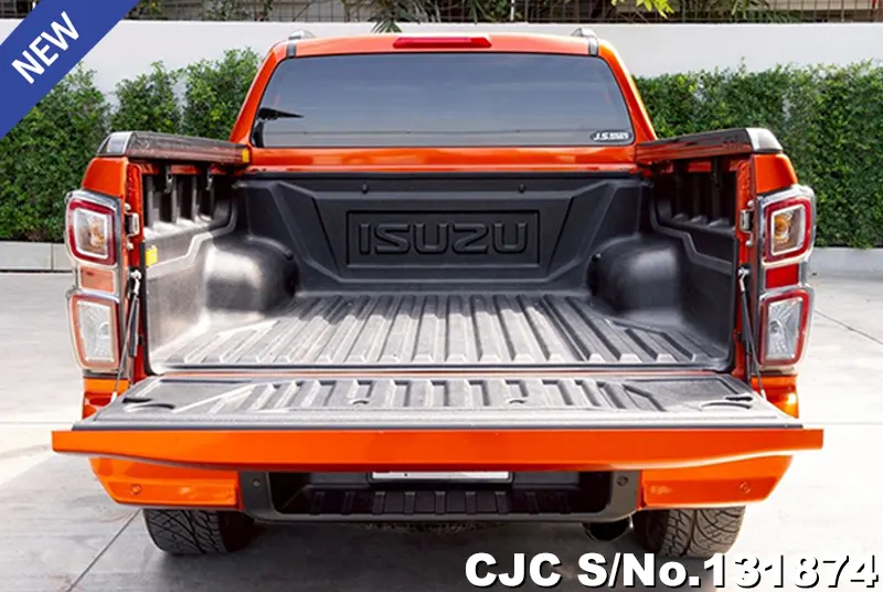 Isuzu D-Max in Orange for Sale Image 7