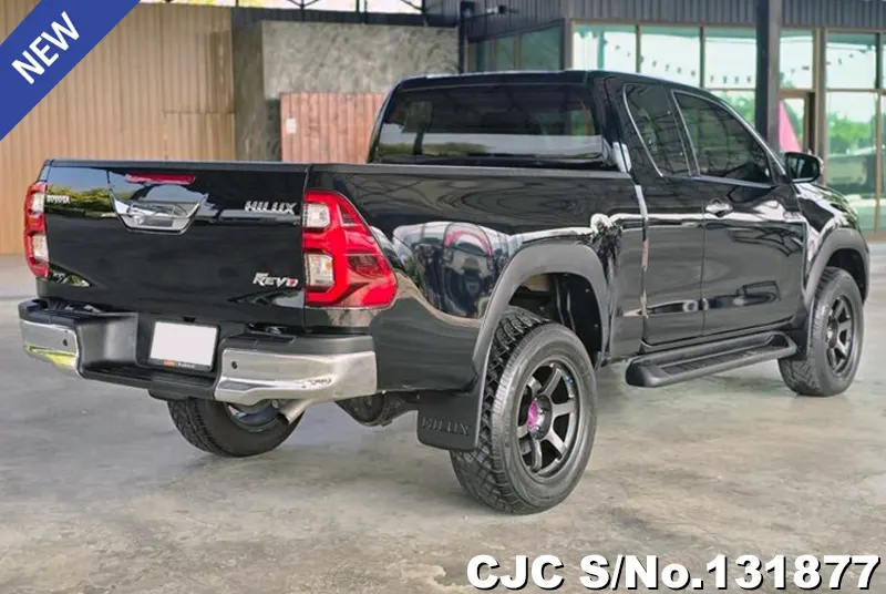 Toyota Hilux in Black for Sale Image 2