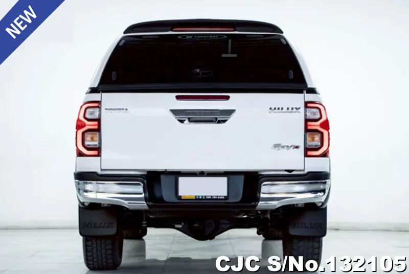 Toyota Hilux in White for Sale Image 3