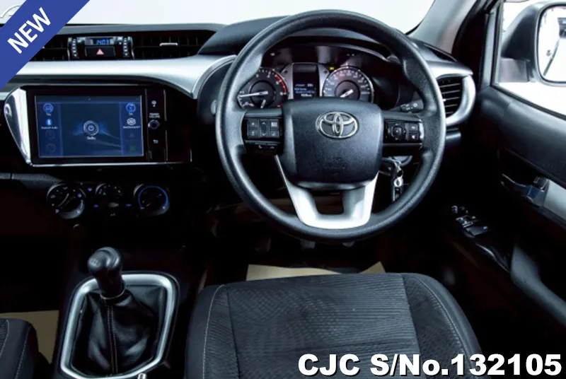 Toyota Hilux in White for Sale Image 8