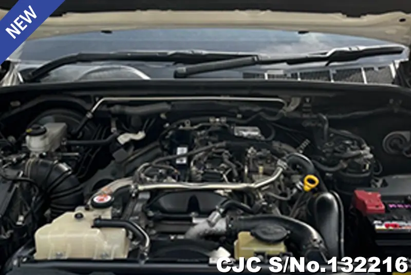 Toyota Hilux in White for Sale Image 7