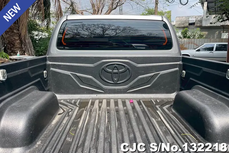 Toyota Hilux in Silver for Sale Image 6