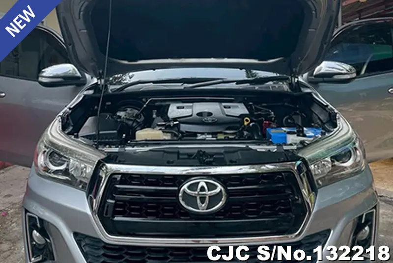 Toyota Hilux in Silver for Sale Image 9