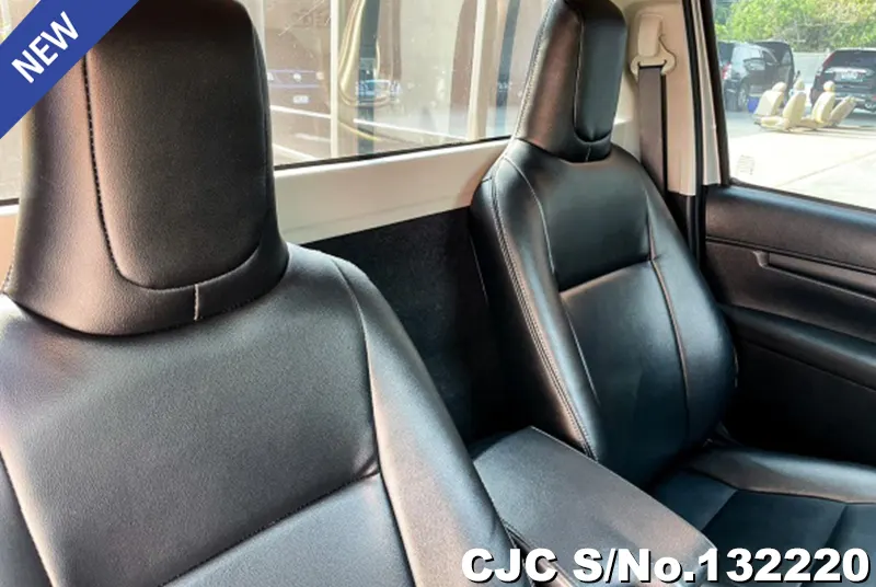 Toyota Hilux in Silver for Sale Image 7