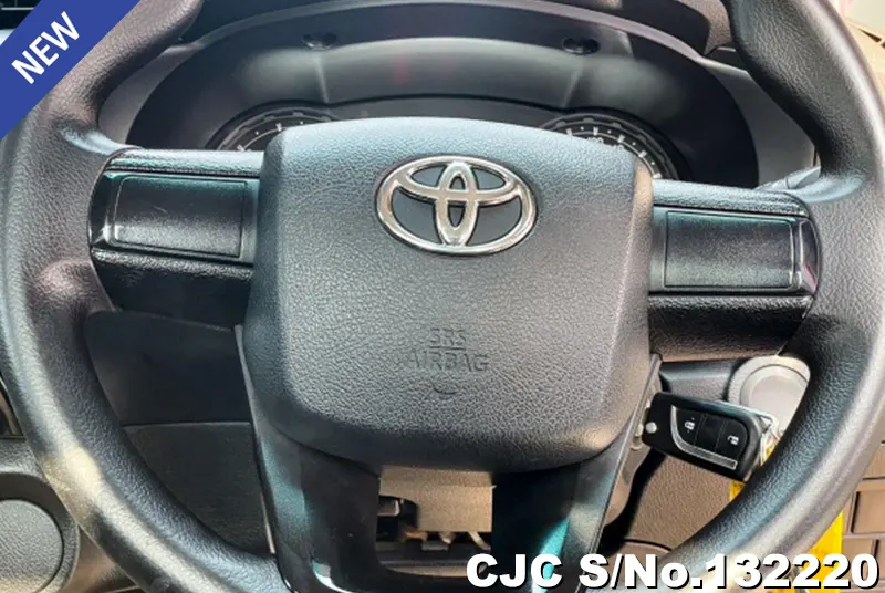 Toyota Hilux in Silver for Sale Image 8