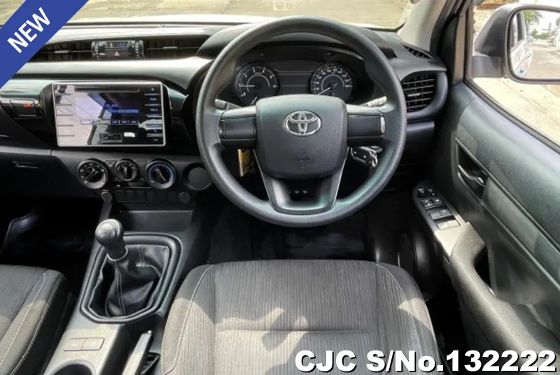 Toyota Hilux in White for Sale Image 7