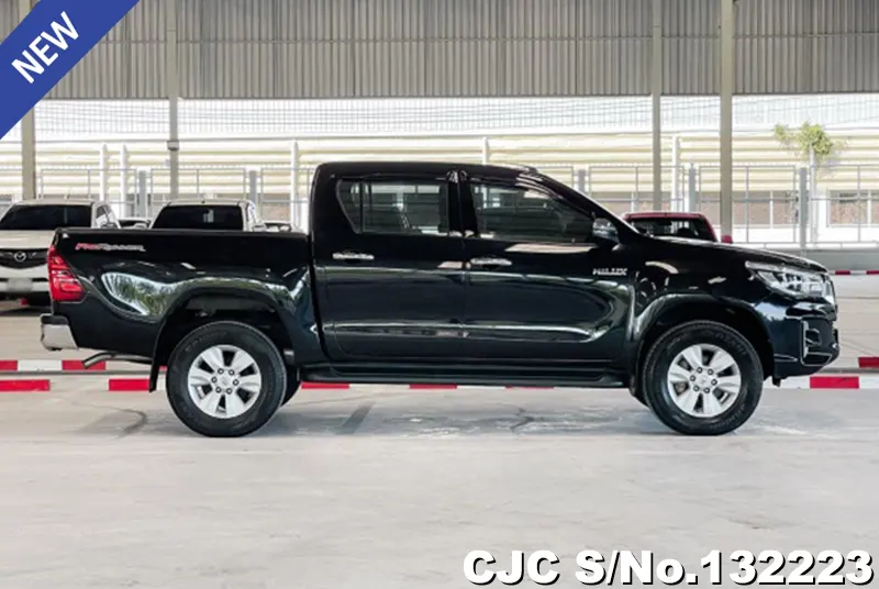 Toyota Hilux in Black for Sale Image 4