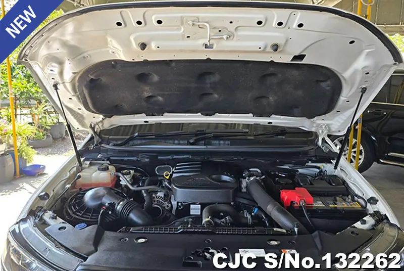 Ford Ranger in White for Sale Image 9