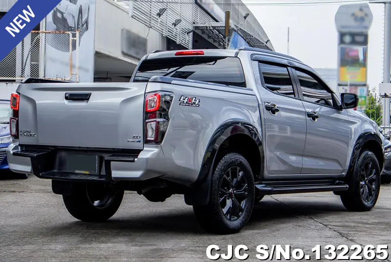 Isuzu D-Max in Gray for Sale Image 2