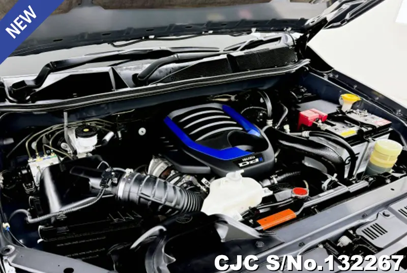 Isuzu D-Max in Black for Sale Image 9