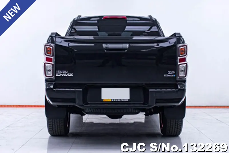 Isuzu D-Max in Black for Sale Image 4