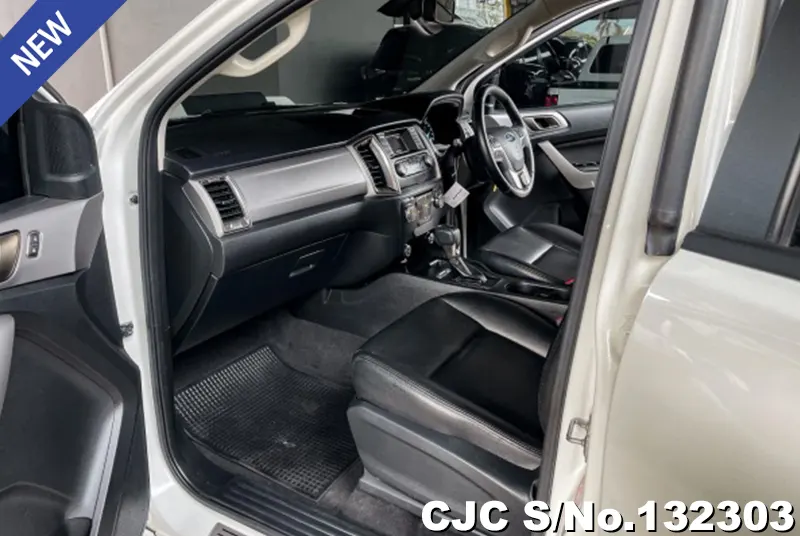 Ford Ranger in White for Sale Image 8
