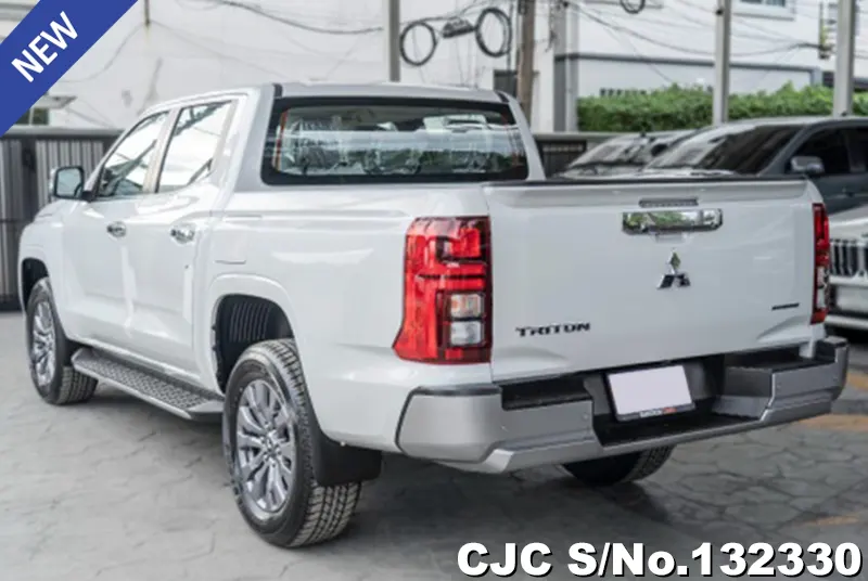 Mitsubishi Triton in White for Sale Image 1