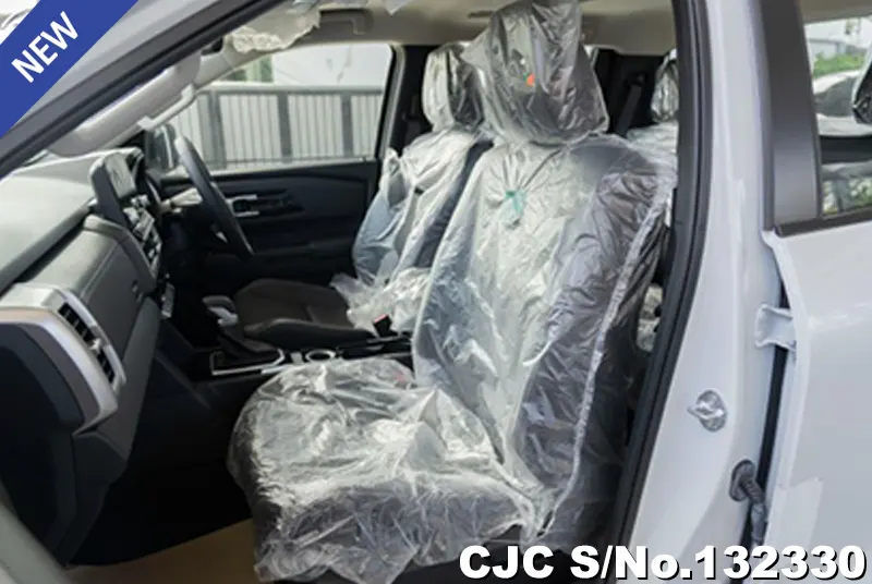 Mitsubishi Triton in White for Sale Image 9