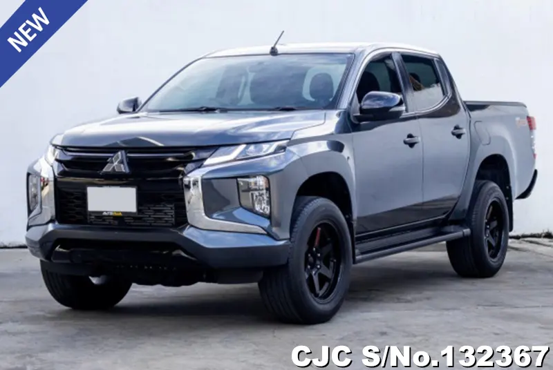 Mitsubishi Triton in Gray for Sale Image 2