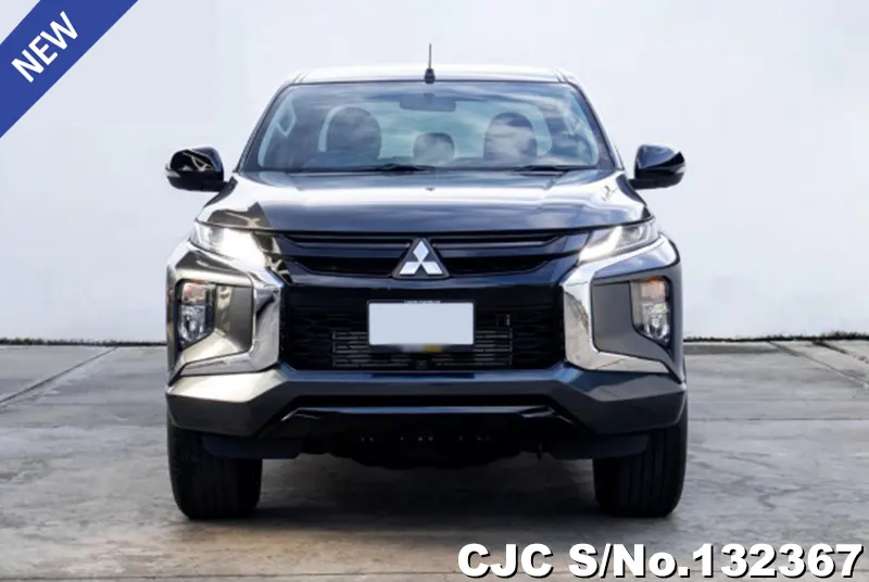 Mitsubishi Triton in Gray for Sale Image 3