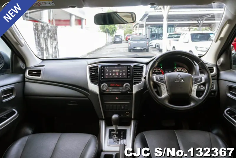 Mitsubishi Triton in Gray for Sale Image 5