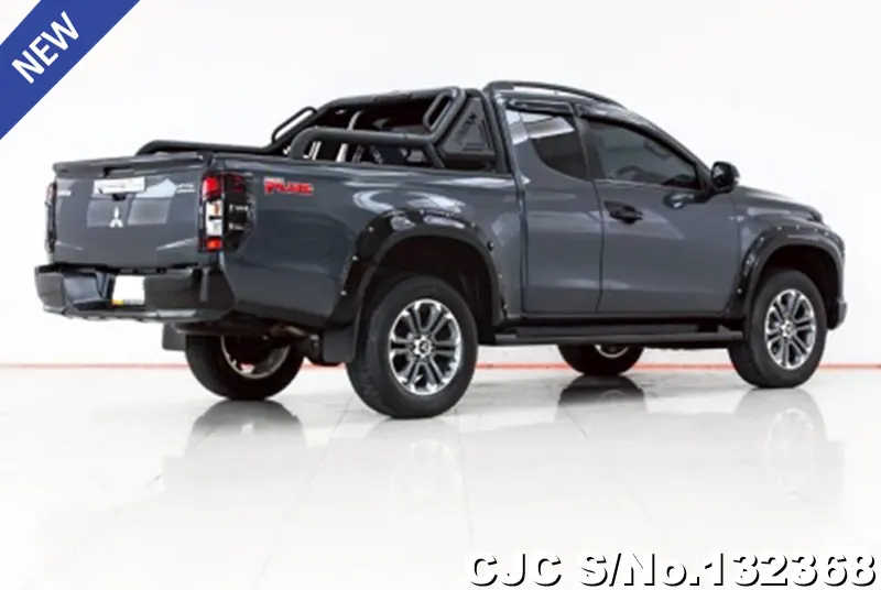 Mitsubishi Triton in Gray for Sale Image 1