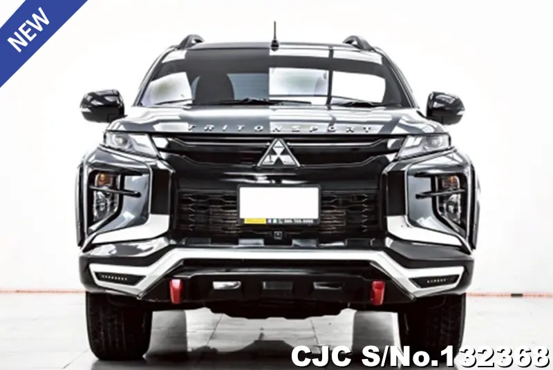 Mitsubishi Triton in Gray for Sale Image 2