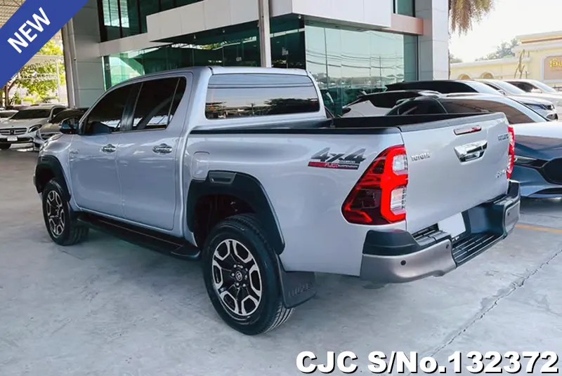 Toyota Hilux in Silver for Sale Image 1