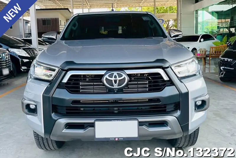 Toyota Hilux in Silver for Sale Image 4