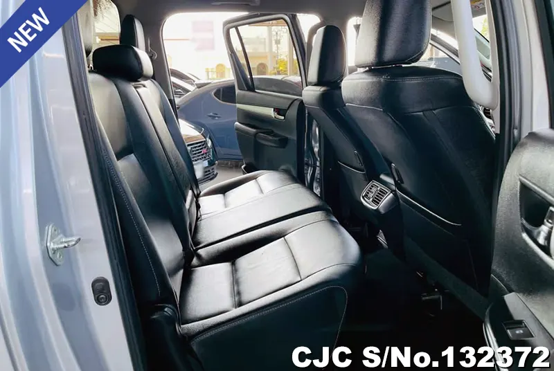 Toyota Hilux in Silver for Sale Image 9