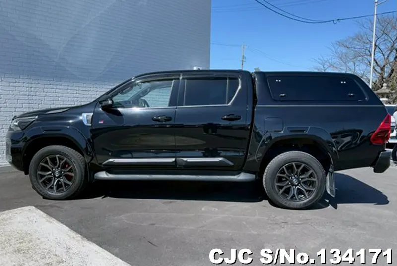Toyota Hilux in Black for Sale Image 5