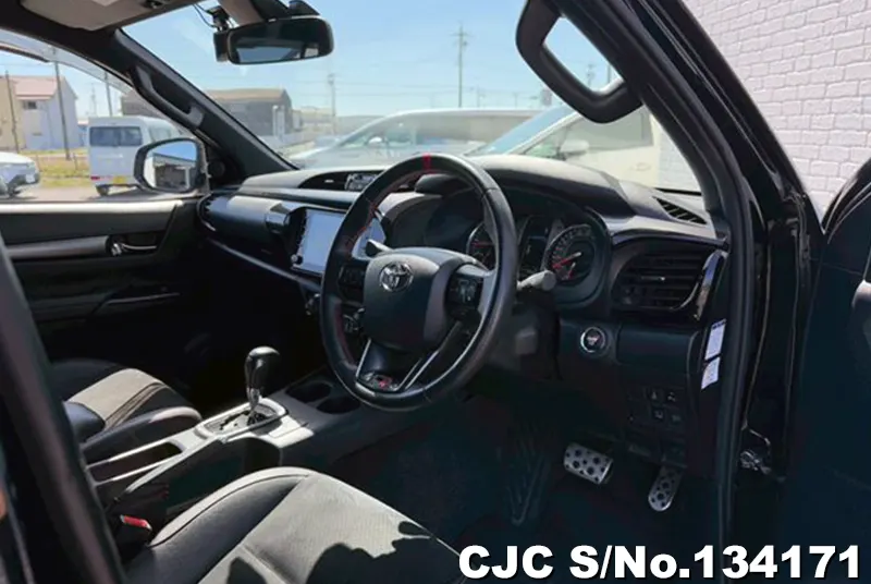 Toyota Hilux in Black for Sale Image 8