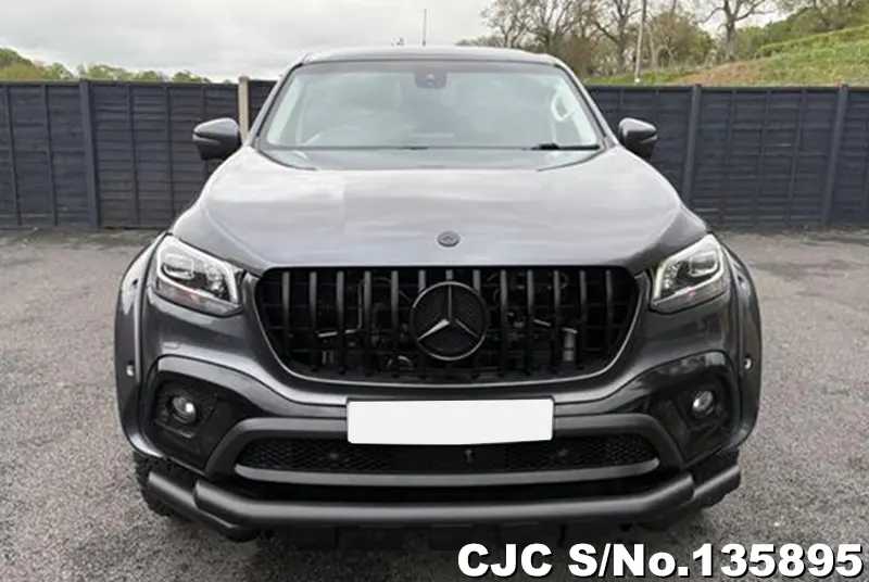 Mercedes Benz X-Class in Gray for Sale Image 3