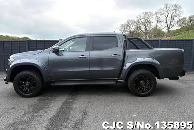 Mercedes Benz X-Class in Gray for Sale Image 6