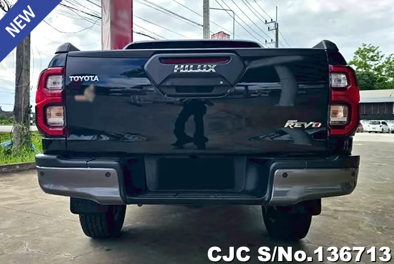 Toyota Hilux in Black for Sale Image 5