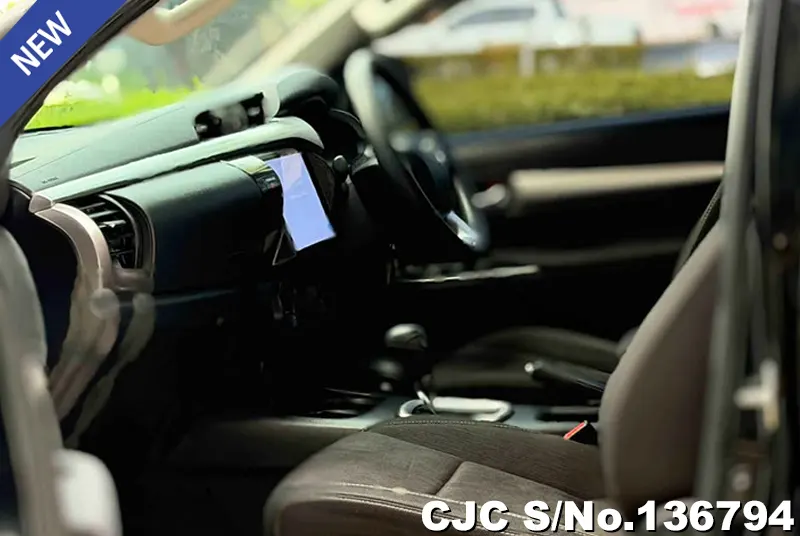 Toyota Hilux in Black for Sale Image 9