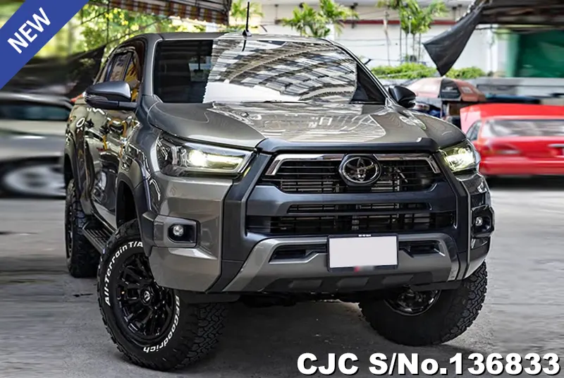 Toyota Hilux in Oxide Bronze Metallic for Sale Image 0