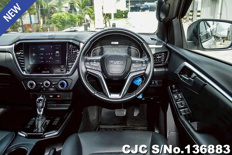 Isuzu D-Max in White for Sale Image 7
