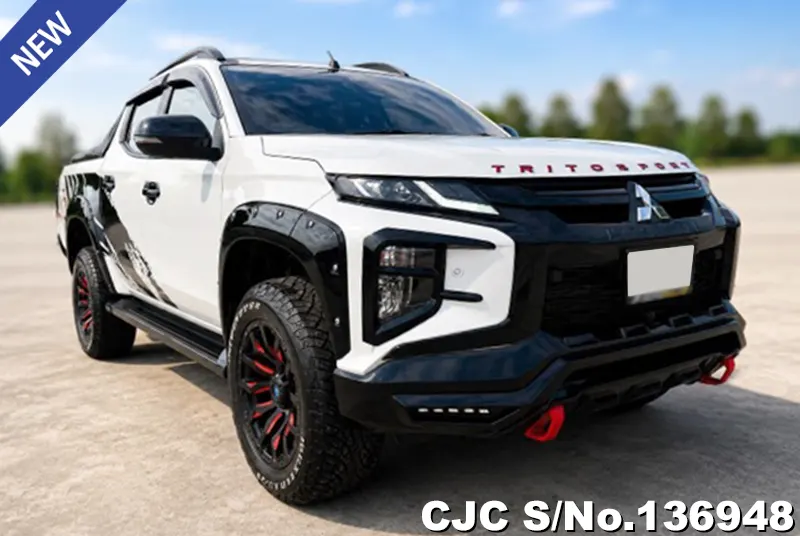Mitsubishi Triton in White for Sale Image 0