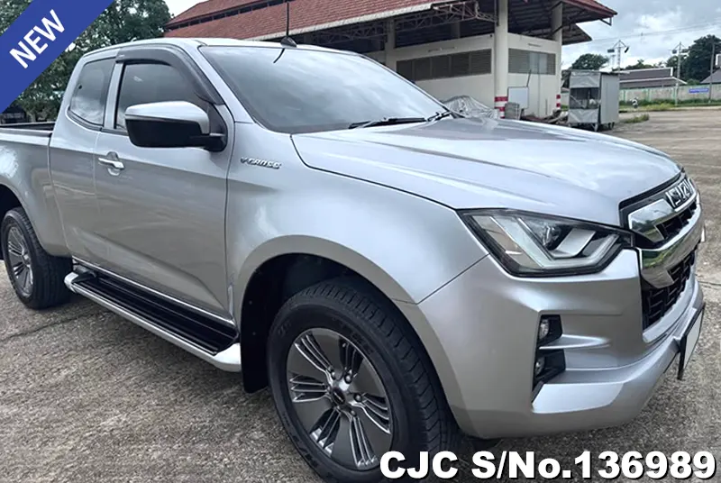 Isuzu D-Max in Gray for Sale Image 0