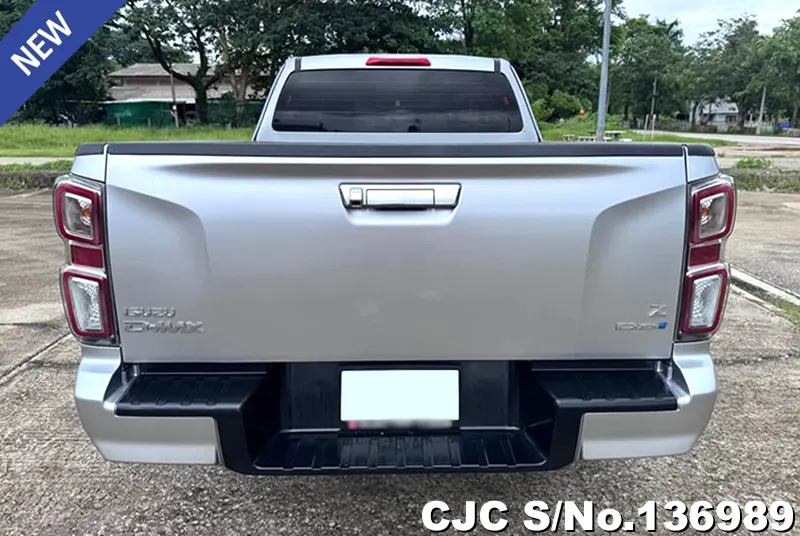 Isuzu D-Max in Gray for Sale Image 5